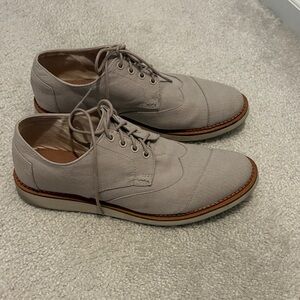 Toms Taupe Canvas Lace-Up Oxfords